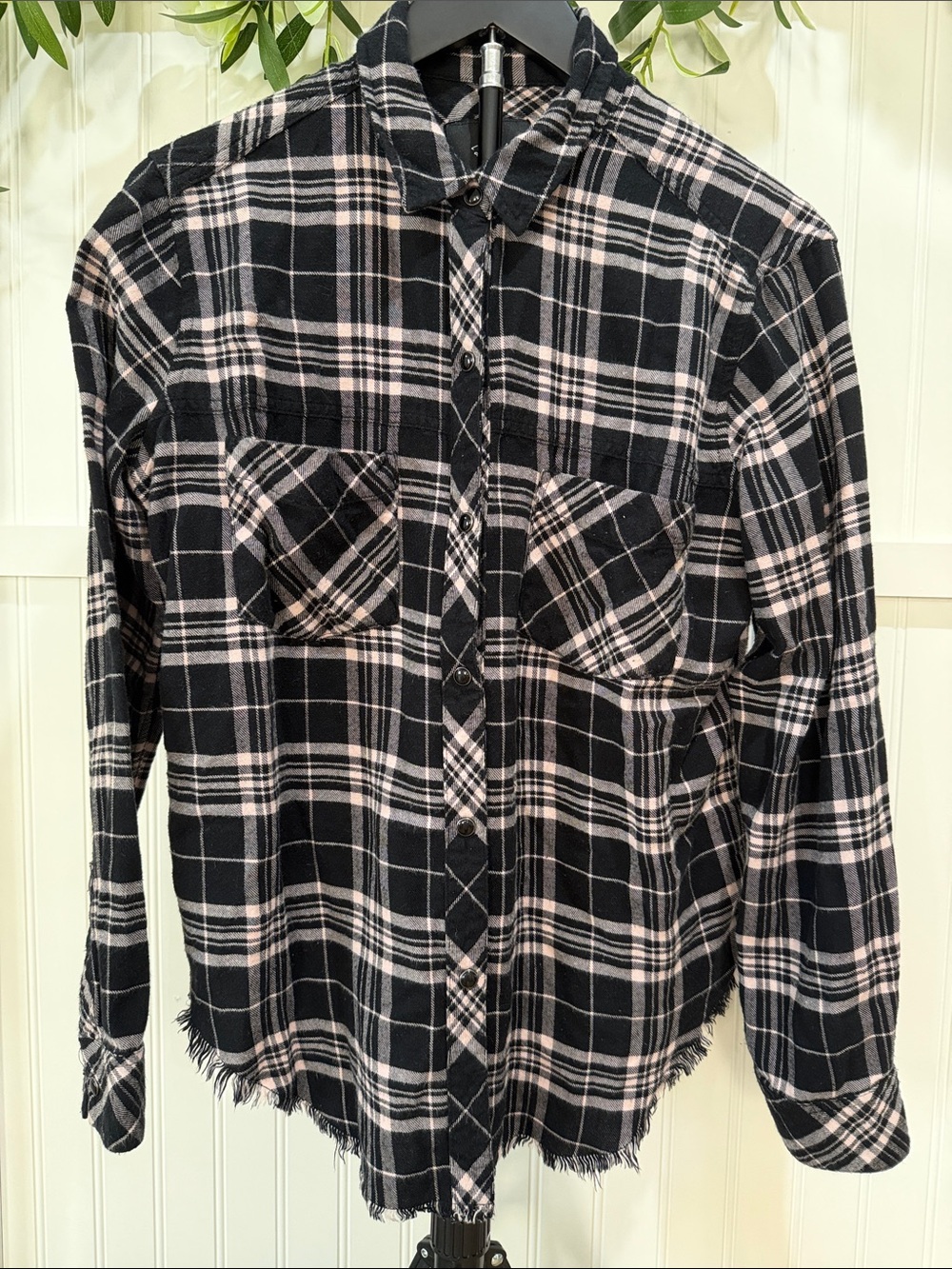 #961 RAILS Leo Black and Light Pink Plaid, Black Snap-Down Shirt w Raw Hem